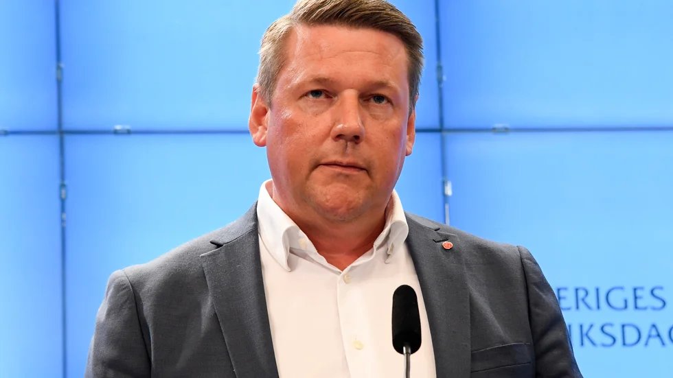Socialdemokraternas partisekreterare Tobias Baudin tycker att ett statligt körkortslån ska finnas kvar. Arkivbild.