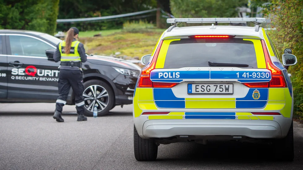 Efter sprängningen upprättade polisen omfattande avspärrningar.