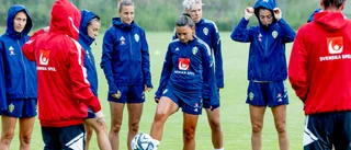 Damfotbollen har inte lyxen att ignorera orättvisor