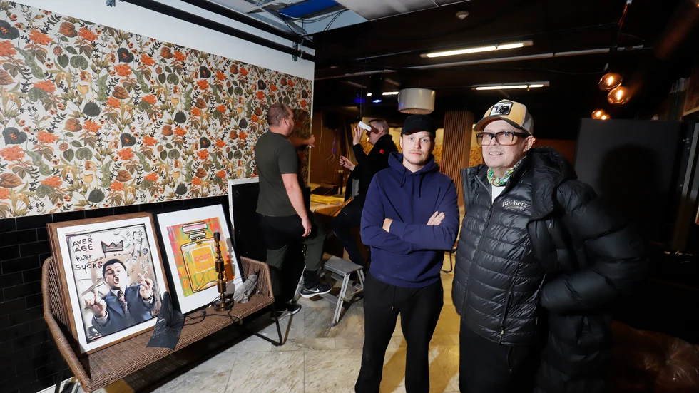 Delägarna Sebastian och pappa Mats Andersson ser fram emot kvällens juldagsfirande i Pitchers nya lokaler.