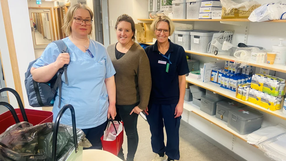 "Att få göra resan patienterna själva inte valt tillsammans med dem, följa med och guida dem på resan mot döden, det är väldigt speciellt. Ett underbart jobb", säger Camilla Morell, Hanna Albertsson och Camilla Lindskog på Specialiserad sjukvård i hemmet, Mälarsjukhuset.
