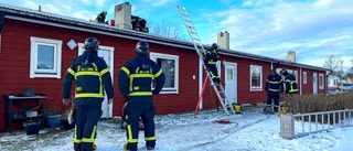Kedjehus började brinna i Burgsvik – en person har fått sjukvård