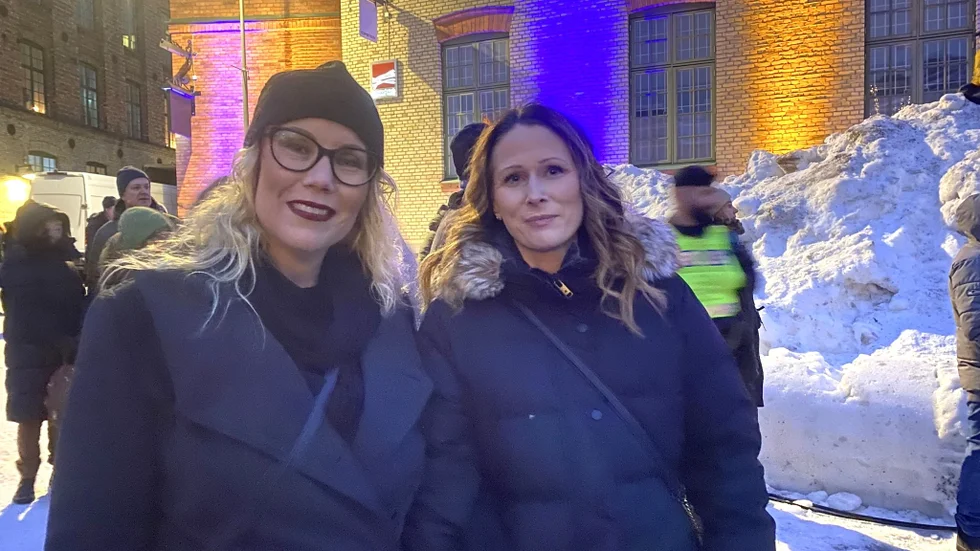 Anna Viksell och Åsa Strand ser fram emot promenadens belysning.