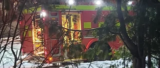 Brand i soprum vid skola      