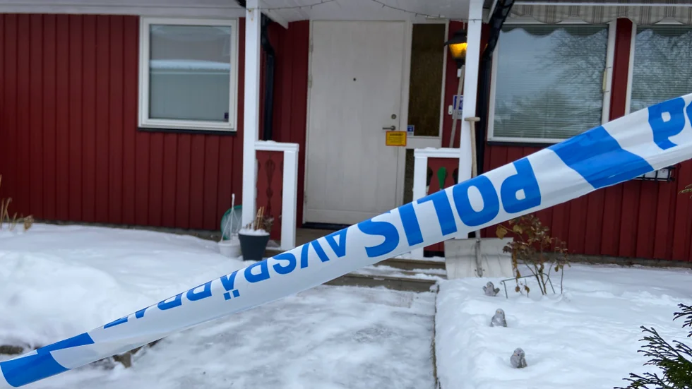 Platsen där kvinnan hittades död på lördagskvällen var makarnas gemensamma bostad.