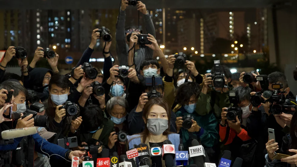 Clarisse Yeung, en av fängslade aktivister i Hongkong, har släppts fri mot borgen.