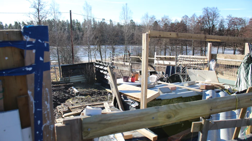 Odlingslotterna vid Grostorp ligger fint i närheten av sjön Gron i bakgrunden.