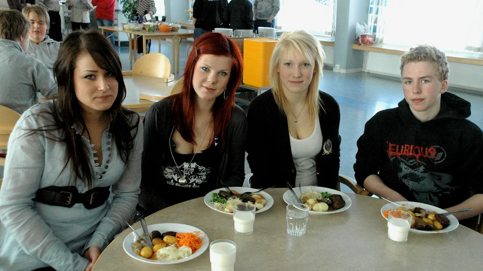 På torsdagen fick lunchen godkänt men strejken var nödvändig, anser Madelene Svanberg, Elin Hedman, Helena Bäckman Andersson och Jakob Granberg i klass nio. 