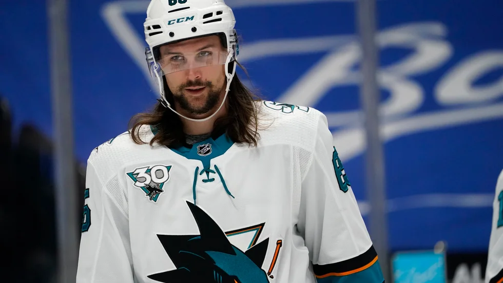 San Jose Sharks Erik Karlsson skadades när laget mötte Vegas i helgen. Arkivbild.