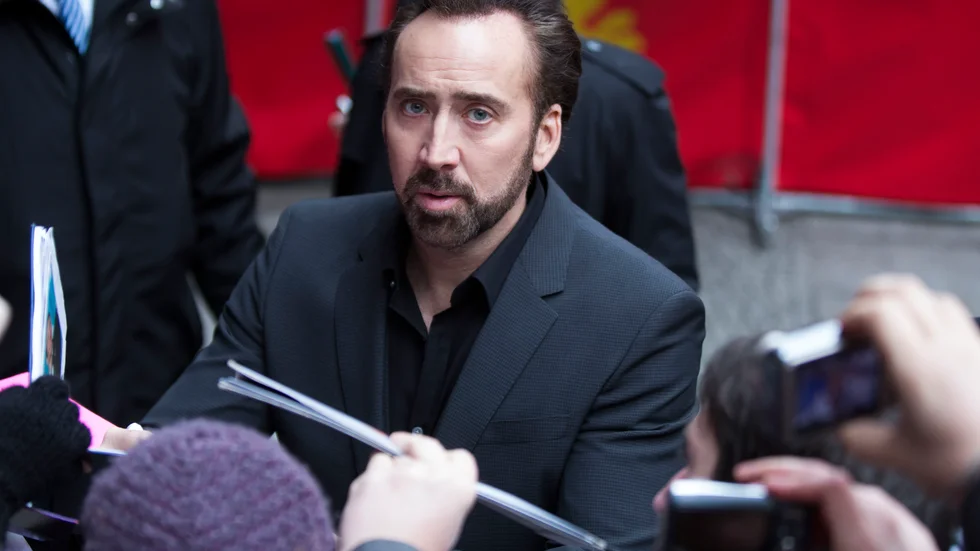Nicholas Cage spelar familjefar på den amerikanska landsbygden i filmen ”Color out of Space”.
