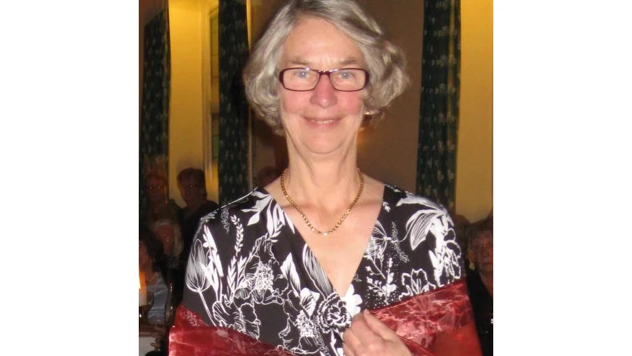 Kerstin, välklädd och elegant som alltid. Oftast egensytt!