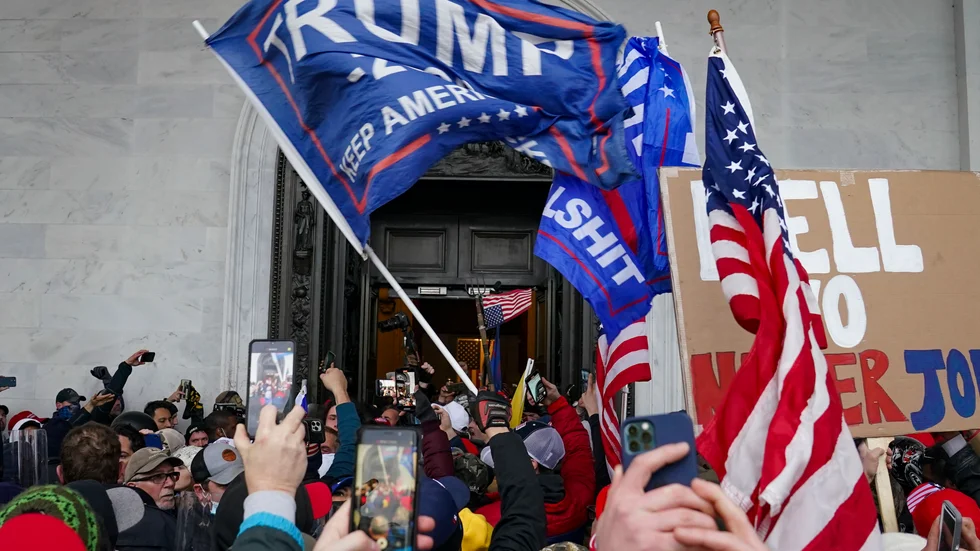 En man som gjort sig känd som en högerextrem konspirationsteoretiker på nätet har gripits av FBI efter stormningen av Kapitolium i Washington DC. Arkivbild.