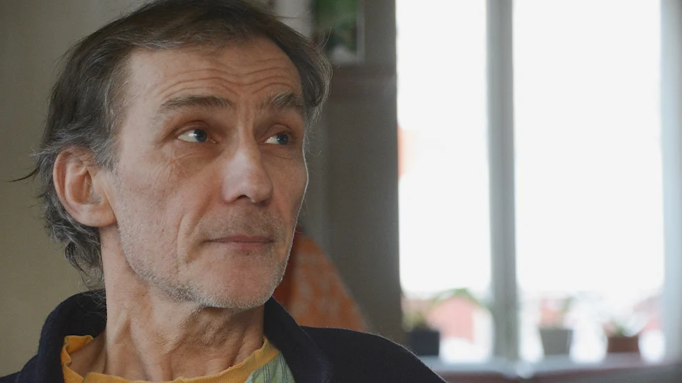 För Krister Segergren i byn Gårdspånga utanför Vimmerby är meditation och att ta sig bortom personligheten och sinnet för att inre kvaliteter för frid och självkännedom en väsentlig grund i livet.