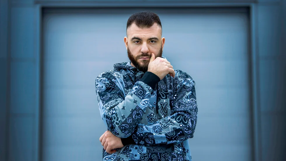 Jos F är aktuell med sitt debutalbum "Allt eller inget".
