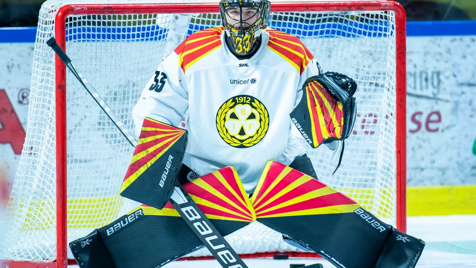 Samuel Ersson höll säsongens första nolla när Brynäs slog Örebro med 2–0.