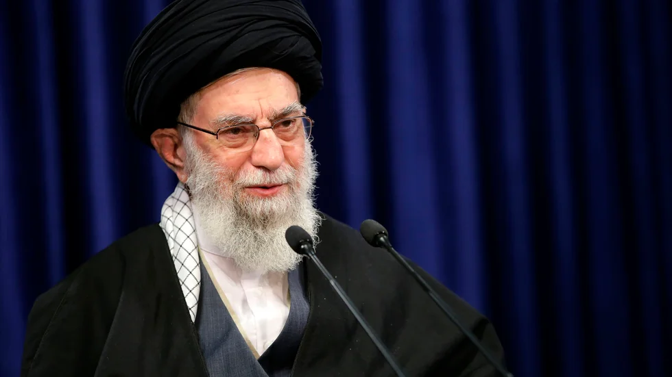 Irans högsta andliga ledare, ayatolla Ali Khamenei, har fått ett av sina konton på Twitter avstängt. Arkivbild.