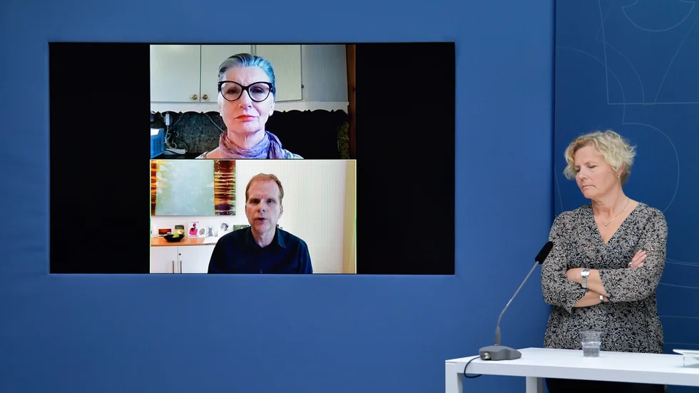 Anna Söderbäck, Konstnärsnämndens direktör och Jesper Söderström, direktör för Sveriges författarfond, då de deltog via länk på en pressträff i våras. På bilen också Anna Serner, vd Svenska filminstitutet.