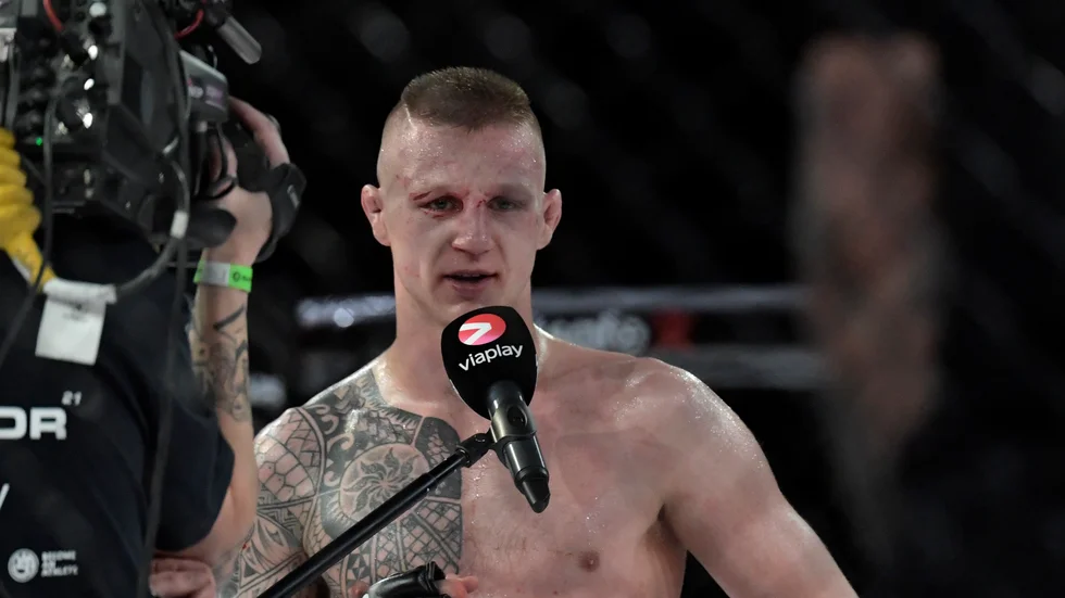 Tobias Harila vann lördagens MMA-gala i Stockholm.