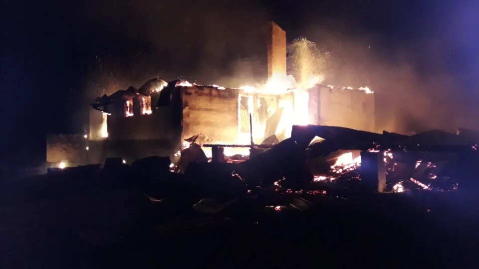 Natten till fredag inkom ett larm om en brand i en lada söder om Boliden.
