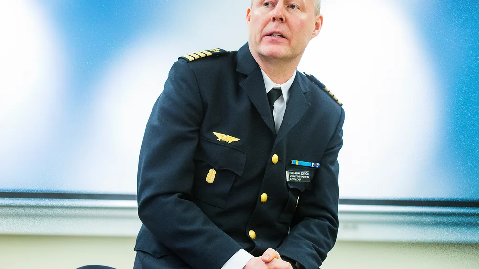 Konstruktiva diskussioner där båda parter är villiga till kompromisser. Så beskriver flygvapenchefen Carl-Johan Edström de förhandlingar som pågår. Edström var tidigare flottiljchef på F 21.