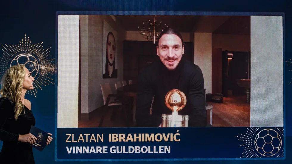 Zlatan Ibrahimovic med sin tolfte guldboll. Arkivbild.