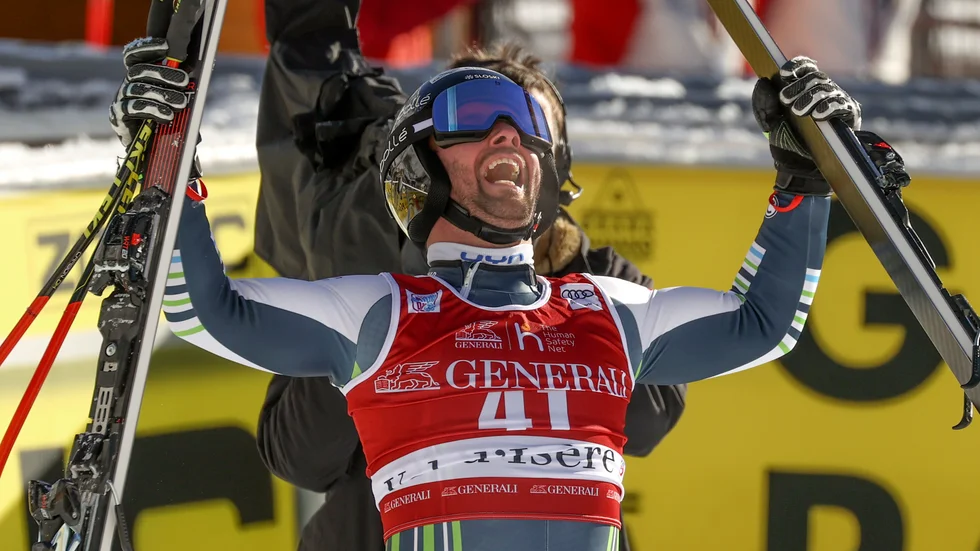 Slovenen Martin Cater chockade alla när han med startnummer 41 tog hem Val d'Isères störtlopp på söndagen.