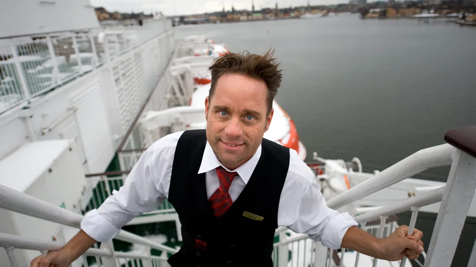 Håkan Hallin, känd från tv-programmet Färjan,  avslöjar att han ska flytta till Katrineholm och öppna ett "nytt ställe". 