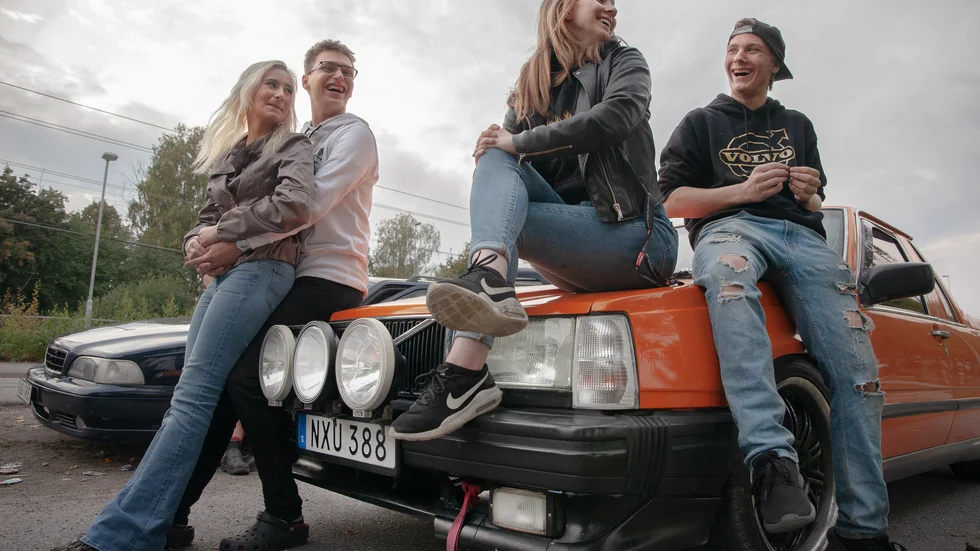 För Beatrix Ullström, Filip Hansson Hotti, Josefine Hedlund och Tim Hellman är motorer det stora, gemensamma intresset.