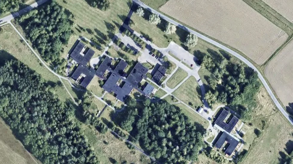 Landeryds vårdbostäder (till vänster i bild) och Landeryds ängar kan komma att rivas och ersättas av nya, större byggnader i 2–3 våningar. Det kan också bli aktuellt med småhusbebyggelse.