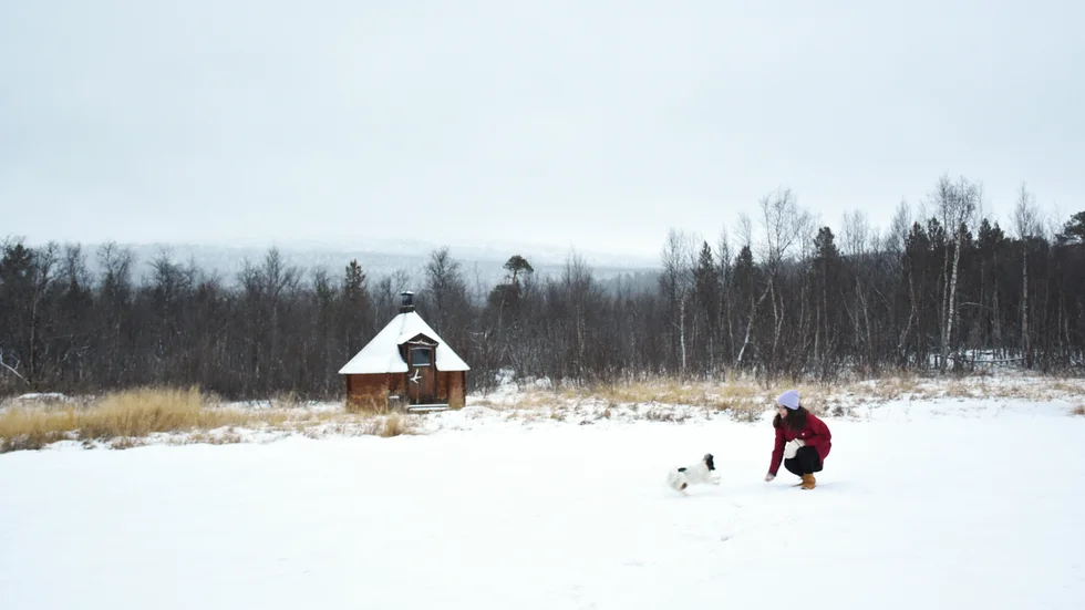 Anna Kurus böcker utspelar sig i Kiruna och Tornedalen. Just nu arbetar hon med att ge ut novellen "Islossning" översatt till meän kieli. Arkivbild. 