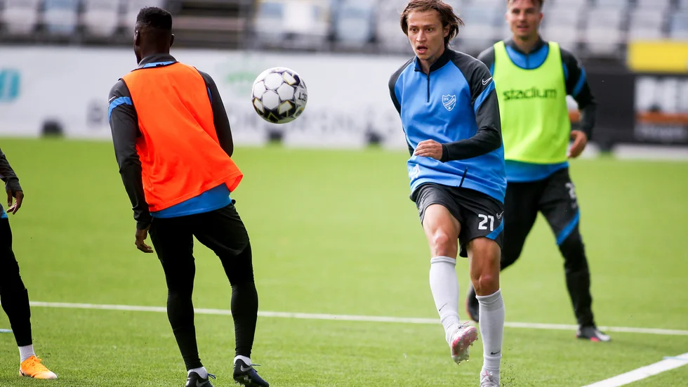 Simon Thern är inte belåten med vad han själv har levererat på planen under de senaste veckorna.