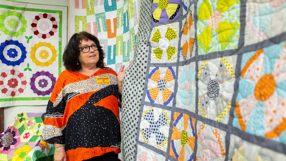 Annica Ågren skapar mycket bruksföremål. Däribland quiltade filtar.