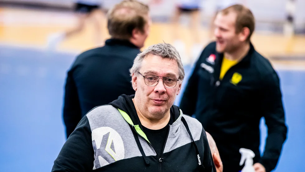 Boden handbolls sportchef Mikael "Groja" Carlsson berättar att klubben jagar ytterligare ett nyförvärv.