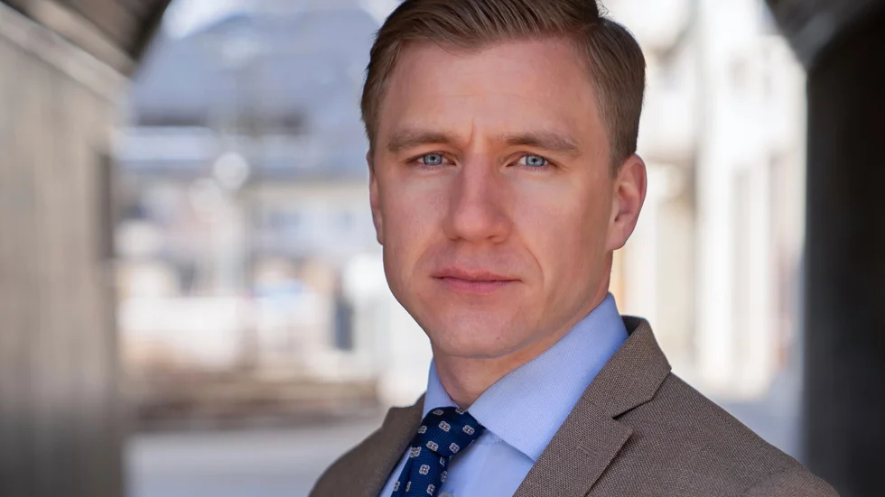 Fredrik Kärrholm är polis och kriminolog, aktuell med boken Gangstervåld.
