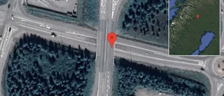Långsamt fordon på vägen stör trafiken på E45