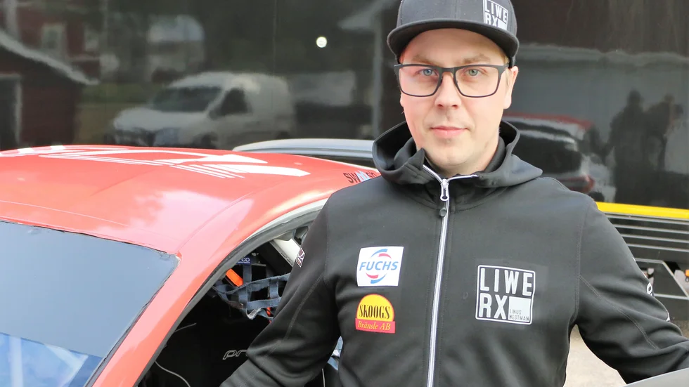 Linus Westman vann SM-guld både 2018 och 2019 i två olika klassser. i år blir det ett uppehåll från rallycrossen. (Arkivbild).