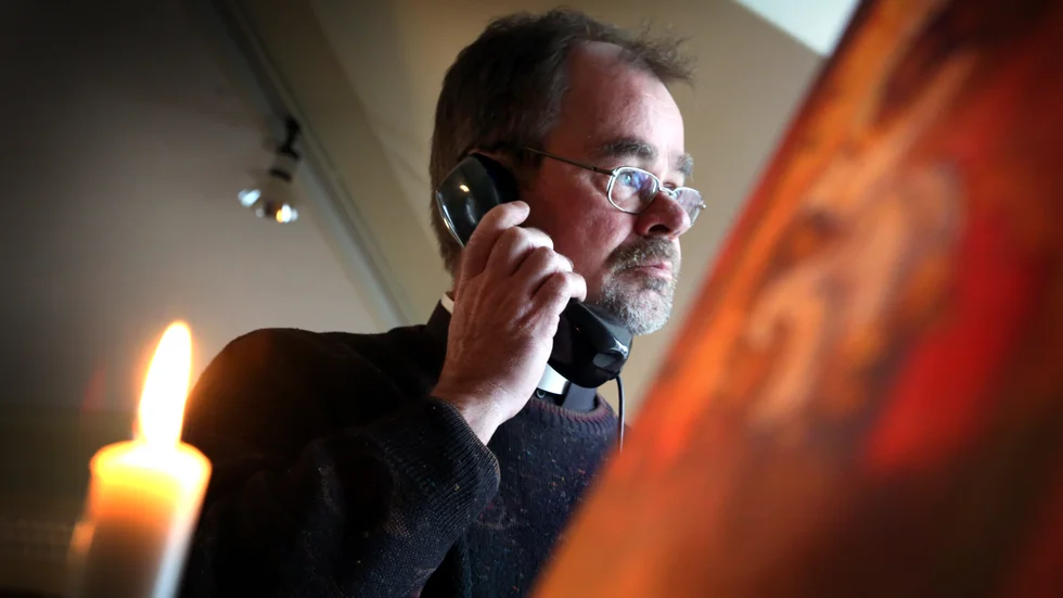 Jourhavande präst Bimbi Ollberg kommer att finnas i telefon under julhelgen för dem som behöver en röst akut att prata med.