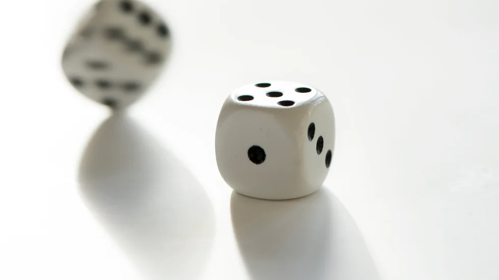 Risk. Vi är bra på att bedöma risk, men behöver förhålla oss till osäkerheten.