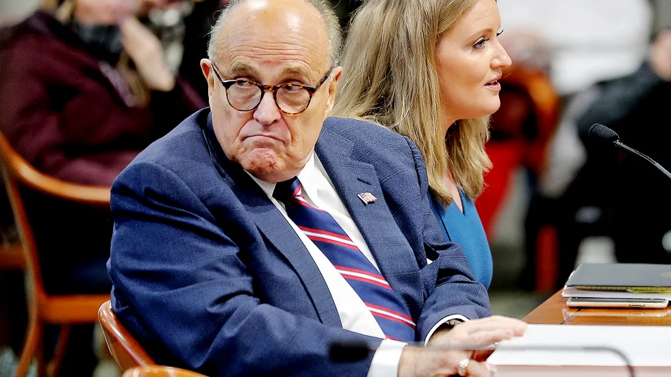 Rudy Giuliani, som är expresident Donald Trumps advokat, hotas av böter i mångmiljardklassen. Arkivbild.