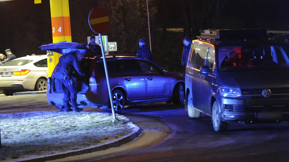 Polis grep två män misstänkta för häleri.