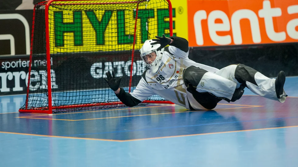 Andreas Blom var bara 37 sekunder ifrån att hålla nollan mot Sirius. Men Libk vann matchen med 4-1.