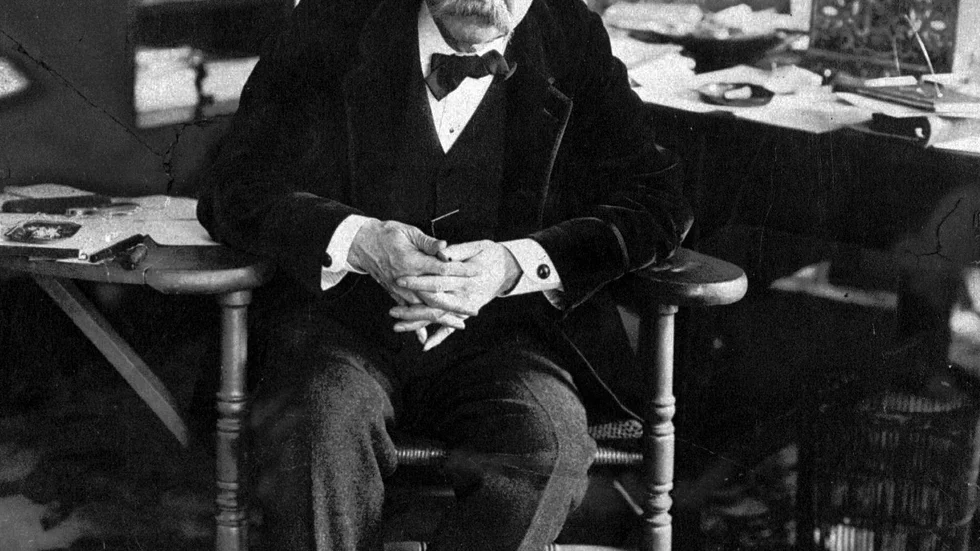 Samuel Clemens skrev under namnet Mark Twain.