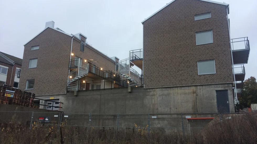 Både ur kulturhistoriskt och estetiskt perspektiv är dessa hus vid kvarteret Åkroken ”ett sår i stadsbilden som aldrig går att läka”. Skriver Ulf Abrahamson. 
