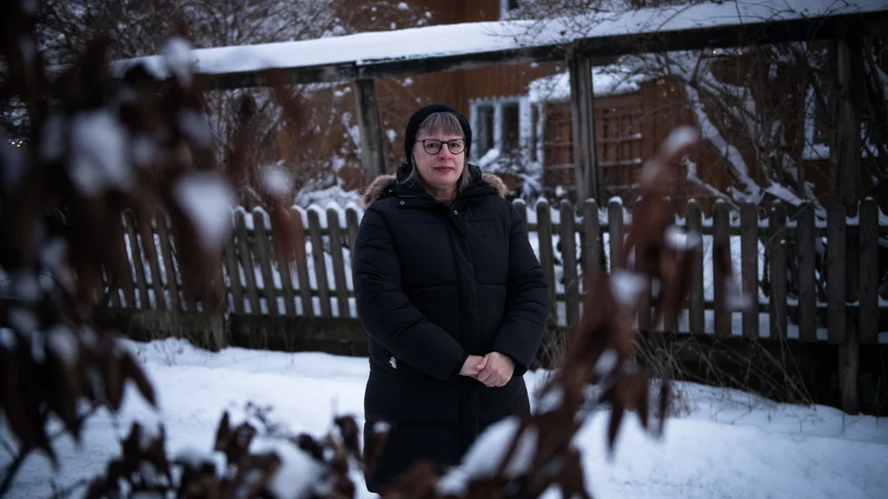 Elisabeth Axberg på föreningen Attention är mycket kritisk till att det i Uppsala nu inte finns någon telefonlinje i vårdens regi för personer med självmordstankar. "Att snabbt få prata med någon kan vara skillnaden mellan liv och död." 