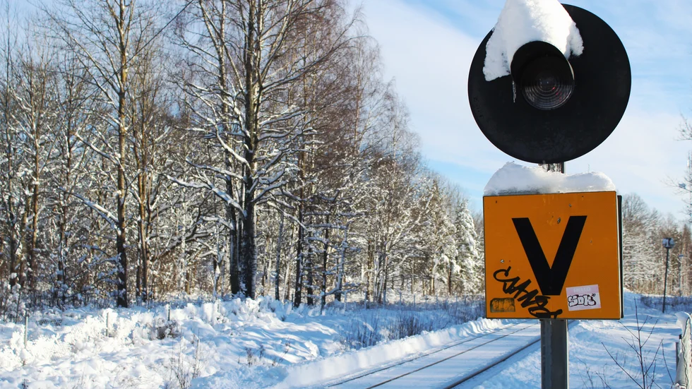 "Utslaget per invånare uppgår infrastruktursatsningarna i Kalmar län till mindre än en tiondel av satsningarna i Stockholm eller Västra Götaland", konstaterar M-debattörerna.
