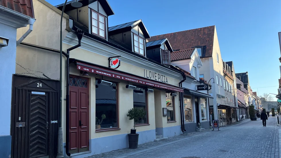 Efter ett år på Adelsgatan i Visby bjuds nu pizzerian I love pizza ut till försäljning.