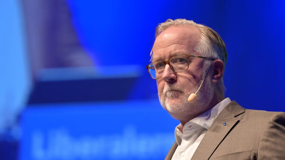 Framåt. Liberalernas partiledare Johan Pehrson pekar ut riktningen. Osäkra tider ställer större krav på staten. 