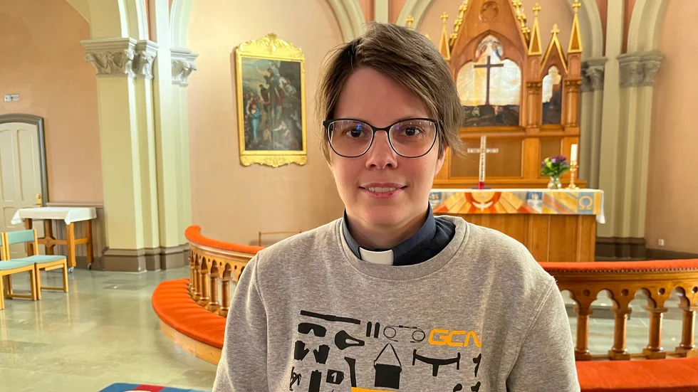 30-åriga Katharina Grahn är präst och paraidrottare, en blandning som passar henne perfekt.