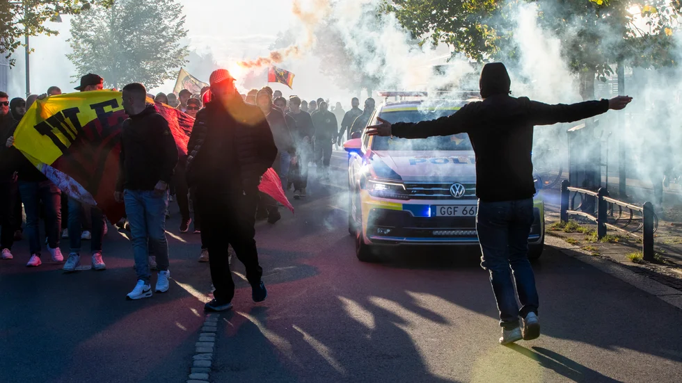 "Jag tycker vi som arrangör har gjort allt rätt, stämningen timmarna innan vi gick mot arenan var också god, men det förändrades när polisen började slita folk åt sidan", säger André Jonsson från Luleåfans.