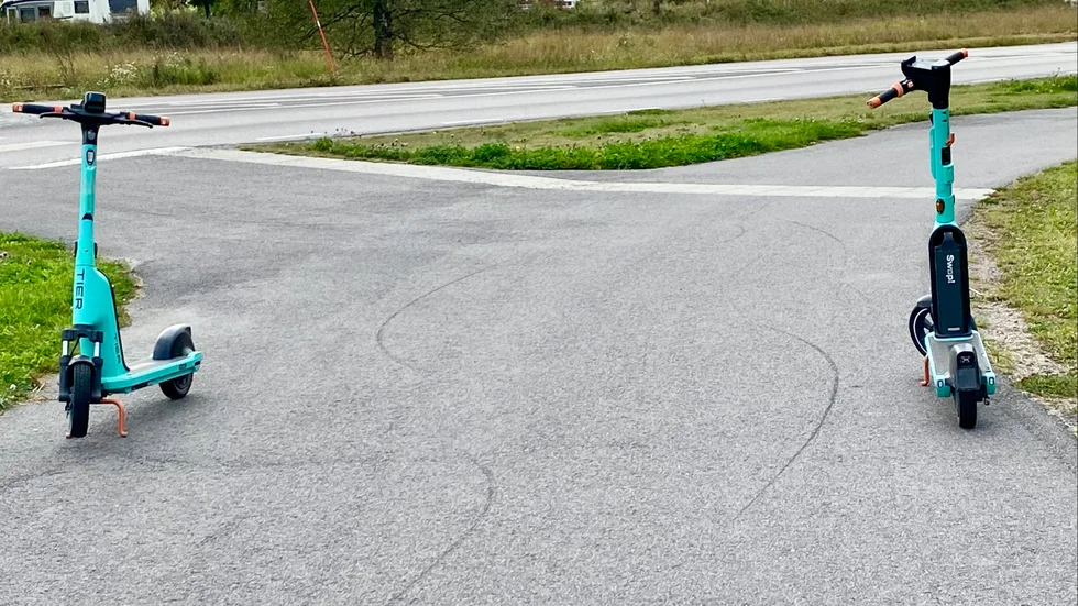 Parkerade elsparcyklar vid Kjulavägen/Strängnäsvägen i Eskilstuna.